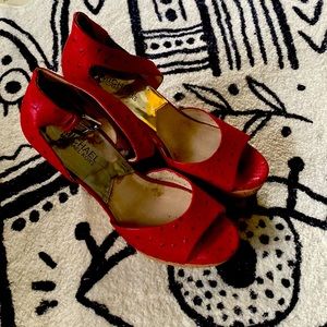 Red wedges sandals